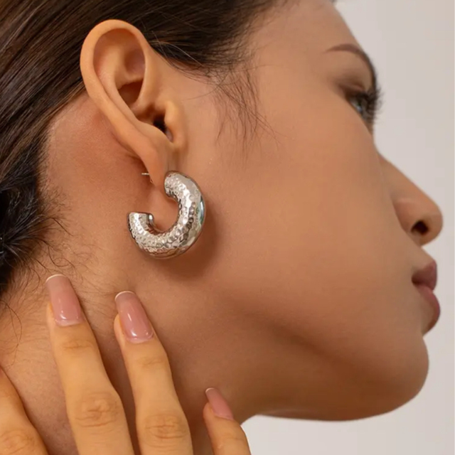 JODIE CHUNKY HOOP EARRINGS silver